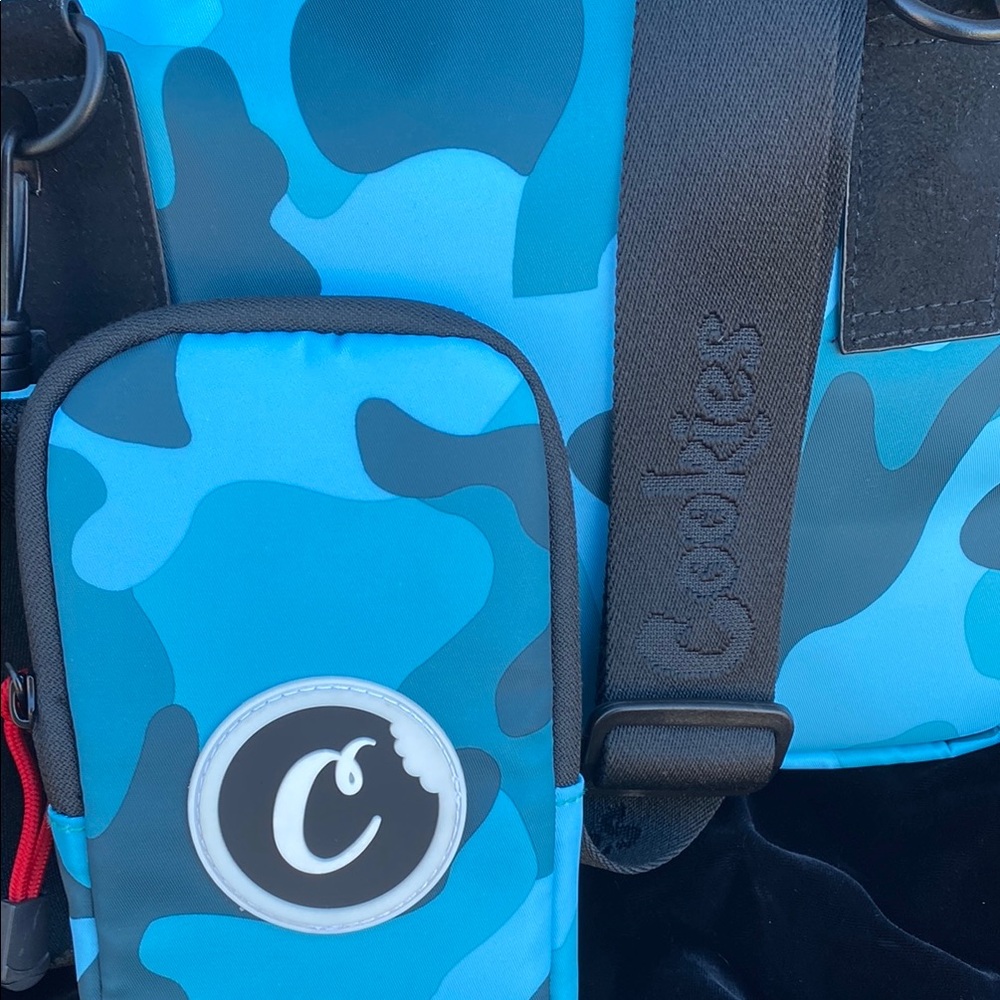 New Cookies Charter Shoulder Bag with Removable Phone Case 3 Pockets Smell Proof - Picture 7 of 13
